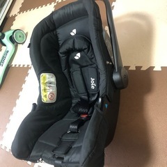 チャイルドシート　joie