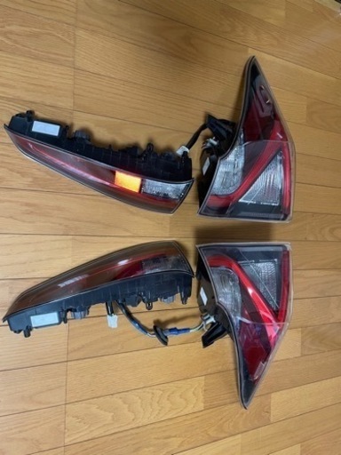 プリウス　テールランプ