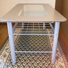 美品＊メタル ガラステーブルの画像