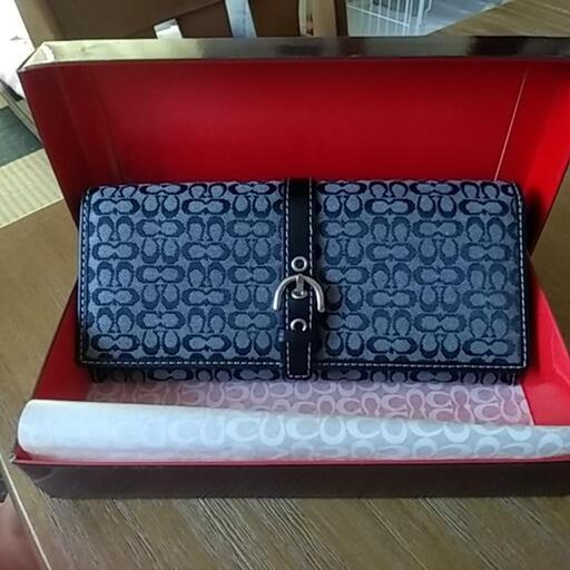 COACHの長財布美品です。