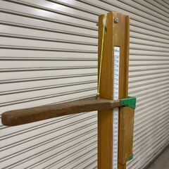 身長測定器　健康診断　昭和レトロ　保健室　木製　小学校　中学校　スケール　ビンテージ　インテリアの画像