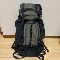 Amazonベーシック ハイキング キャンプ バックパック 65L