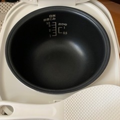 炊飯器　3.5合炊きの画像