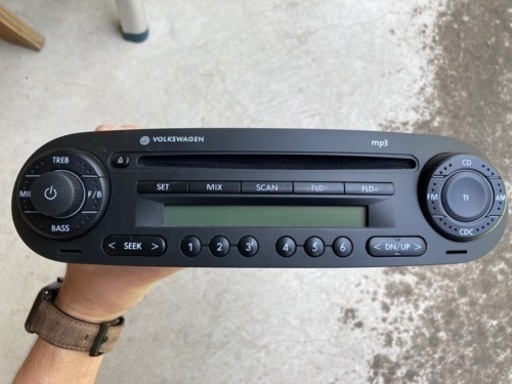 新車外し ニュービートル 純正オーディオ CDデッキ mp3 フォルクスワーゲン