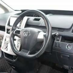 【ワンオーナー車！！自社ローン専門店】フリップダウンモニター付き😄😄の画像