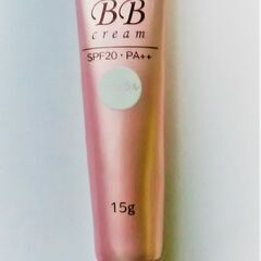 ☆☆☆　ＢＢクリーム　ナチュラル　☆☆☆　１５ｇあります。