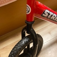 キッズ用ランニングバイク スト　ヘルメットセットの画像