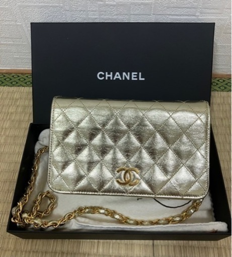 シャネル　チェーンバック　ゴールド