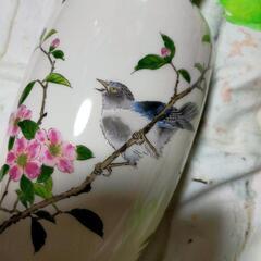 【九谷焼】柴田陶器 金彩色絵花鳥図 花瓶 壺 の画像