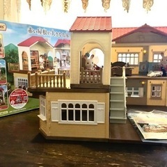 取引終えました✨シルバニアファミリー赤い屋根の大きなお家の画像