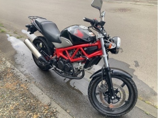 VTR250 FI 2011年製　交換も考えています　7月末まで出品予定です。