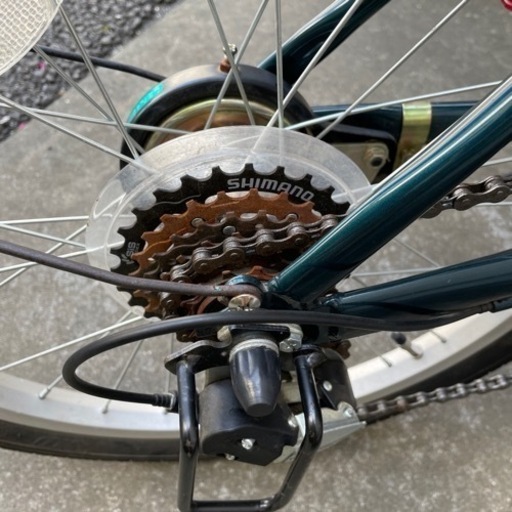 折りたたみ自転車 20インチ モスグリーン　シマノ 6段変速  カゴ付 折り畳み 自転車 軽量 コンパクト