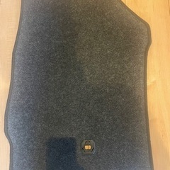 【値下げ】新品　アルファードフロアマット2点セットの画像