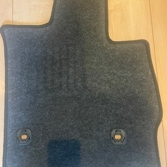 【値下げ】新品　アルファードフロアマット2点セットの画像
