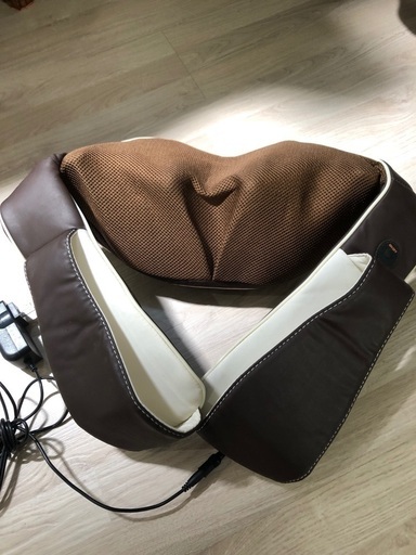 首もみ肩もみ器