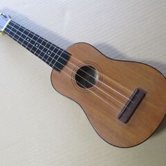 ウクレレ　中古品　ありがとうございました。