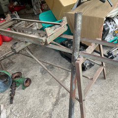椎茸のコマ打ち機