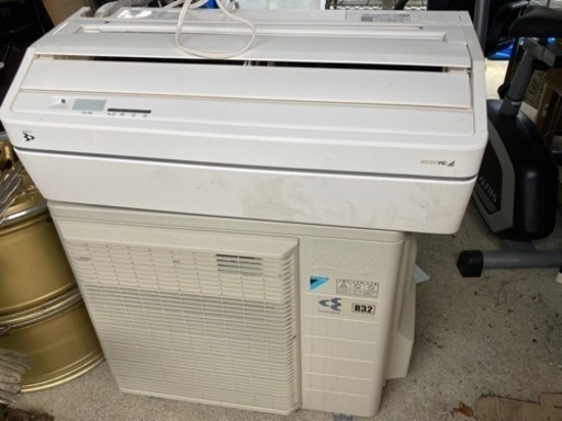 ダイキン　エアコン【2018年製2.2k6畳】