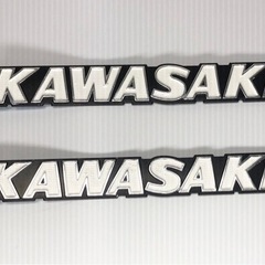 バイクタンクエンブレム　金属製二枚の画像