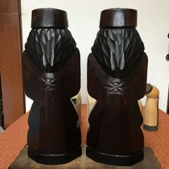 お値下げ 北海道『昭和レトロ』ペア H30㎝ アイヌ木彫り人形 阿寒湖 置物 台座付 民芸品 おみやげ の画像