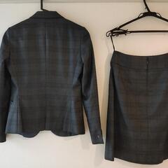 今日来れれば0円！29日引取り限定　ORIHICA レディーススーツ7号　ダークグレーチェックの画像