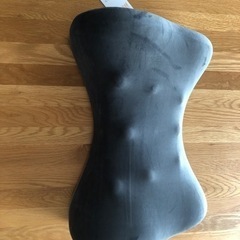 【新品】 腰痛クッション 腰枕 腰痛 腰痛対策 洗えるカバー ク...