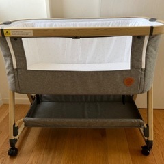 金曜に取りにこれる方！値段交渉可能！ベビーベッド 折りたたみ AORTDの画像