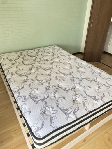 【7/29まで】YELLO BOX 海外輸入　ダブルベッド