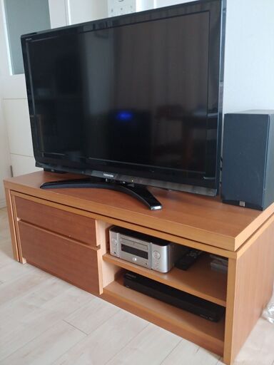 東芝REGZA　40型HD録画可能テレビ\u0026ブルーレイ\u0026テレビ台