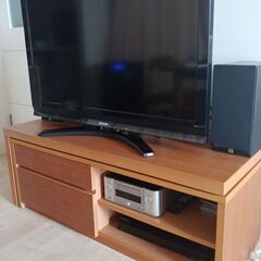 東芝REGZA　40型HD録画可能テレビ&ブルーレイ&テレビ台