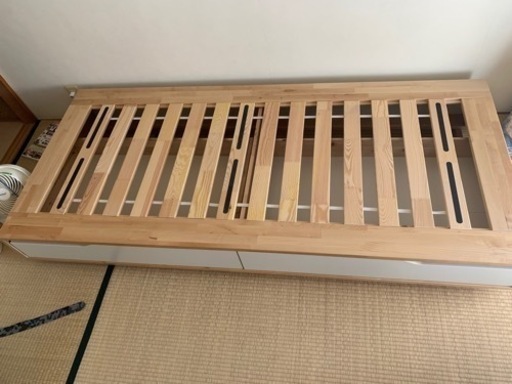 IKEAシングルベッド
