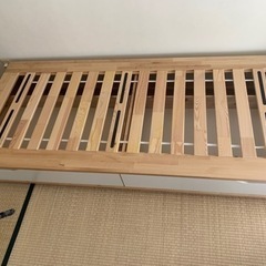 IKEAシングルベッド