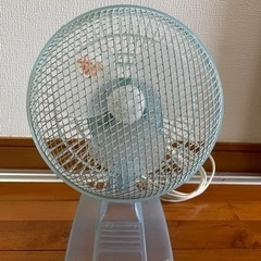 卓上扇風機の画像