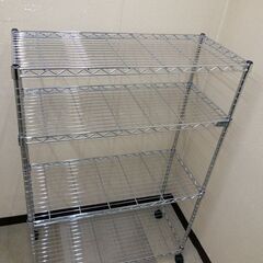 売却済み【平日取りに来ていただける方】アイリスオーヤマ☆メタルラック4段キャスター付き（2Z0145）の画像