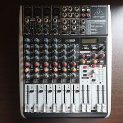 BEHRINGER XENYX QX1204USB アナログミキサー