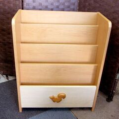 ピノコロ りす 絵本棚 幅56.5×高さ70㎝ 本棚  ブックシェルフ ラック 書棚/ブックシェルフ 札幌 北20条店の画像