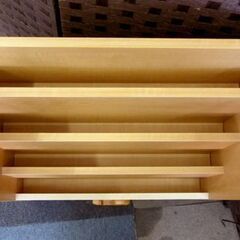 ピノコロ りす 絵本棚 幅56.5×高さ70㎝ 本棚  ブックシェルフ ラック 書棚/ブックシェルフ 札幌 北20条店の画像