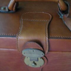 本革　アンティーク　小物入れ　訳ありの画像