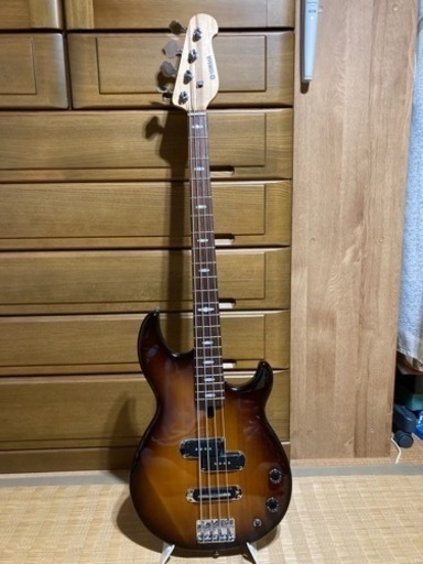 ヤマハエレキベース　BB424 TBS