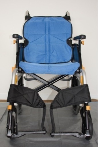 車椅子(手押しのみ、自走機能なし)