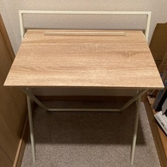【取引中】折りたたみテーブルの画像