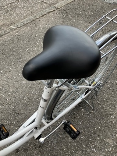 【受渡済】27インチ　自転車　ホワイト　美品