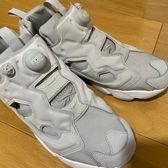 美品　Reebok ポンプフューリー