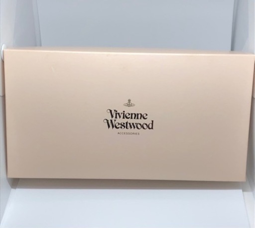 [値下げ]ヴィヴィアンウエストウッド 星&ORB型押しラウンドファスナー長財布 茶色