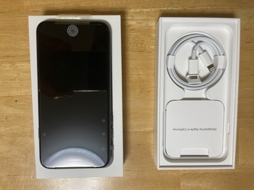 新品・未使用☆iPhone SE 第3世代 本体 128GB 黒&レッド2台　SIMフリー　送料無料