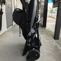 グレコ双子ベビーカーの画像