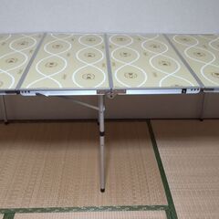 コールマン スリム四折テーブルの画像
