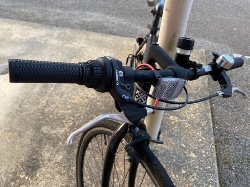 黒のクロスバイクになります！
