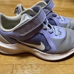 18㌢　NIKE  靴の画像