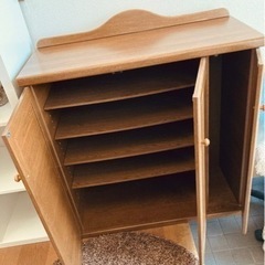 シューズボックス 下駄箱 靴箱 ブラウン木目 玄関屋内使用 の画像
